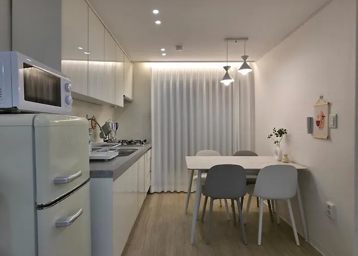 윤스테이 Yoon Stay, 3min To Shinsa Station * ソウル特別市
