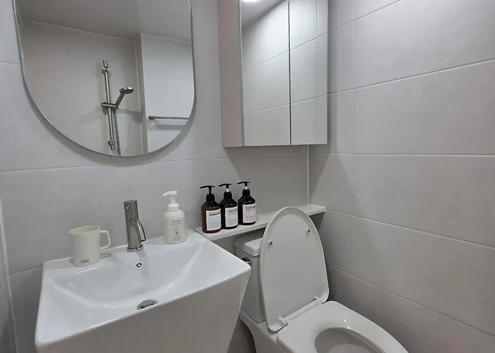 윤스테이 Yoon Stay, 3min To Shinsa Station アパート ソウル特別市