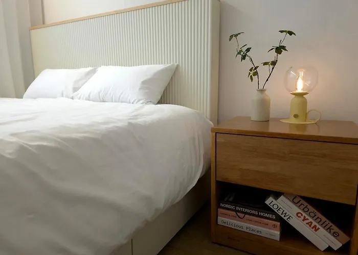 윤스테이 Yoon Stay, 3min To Shinsa Station アパート