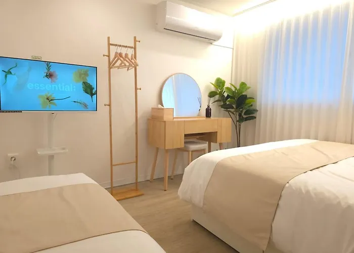 윤스테이 Yoon Stay, 3min To Shinsa Station アパート *