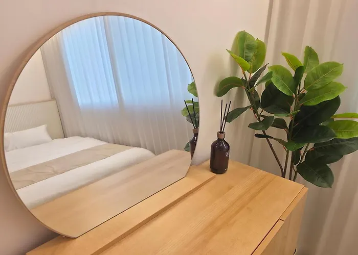 윤스테이 Yoon Stay, 3min To Shinsa Station アパート *