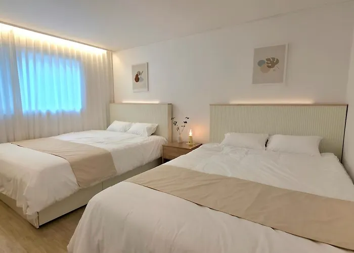 윤스테이 Yoon Stay, 3min To Shinsa Station アパート